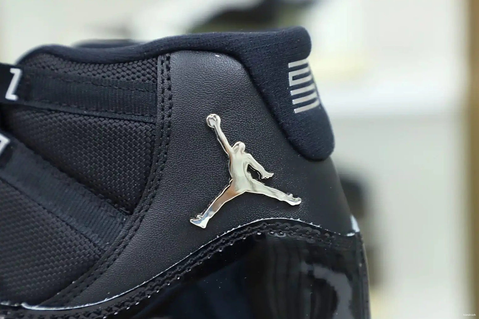 JORDAN AIR Kimikick RETRO 11   25TH 'JUBILEE 0611